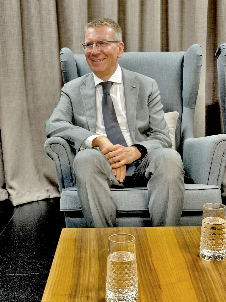 EDGARS RINKĒVIČŠ: “MĒS ESAM VIENA LATVIJA”
