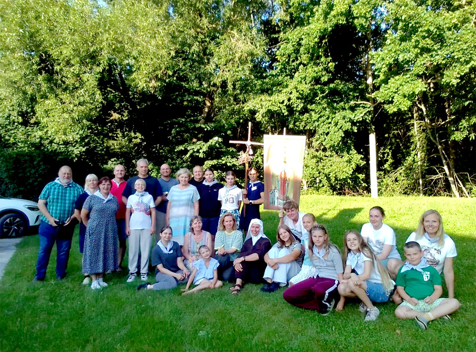 SVĒTCEĻOJUMS IR KALPOJUMS DIEVAM