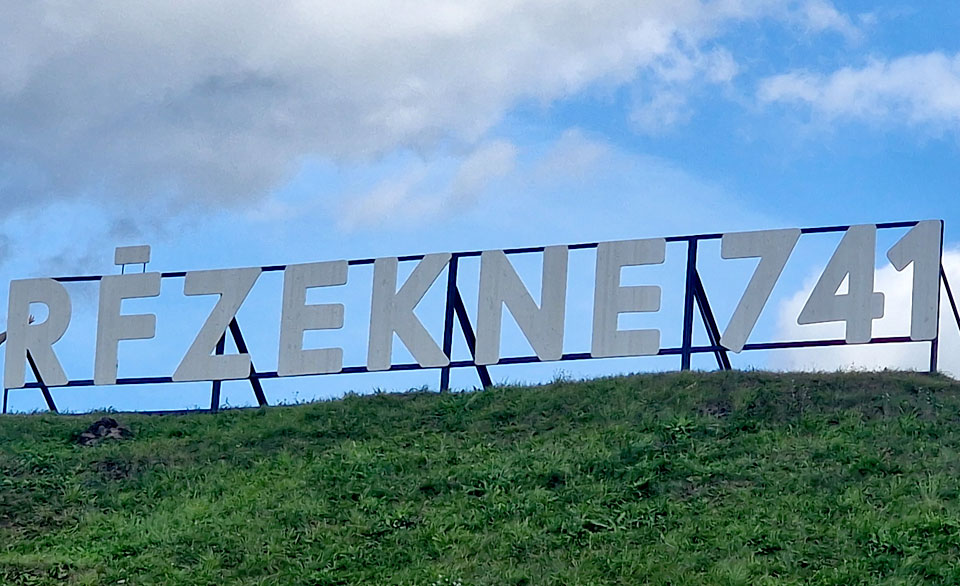 “RĒZEKNE 741”: DIVAS NEDĒĻAS PIRMS VANDALISMA
